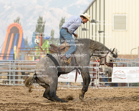 TooeleCountyRodeo-JMrazPhotography-BroncRiding-36