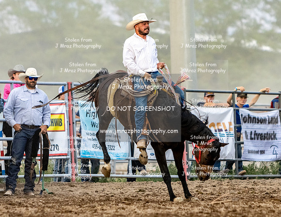 TooeleCountyRodeo-JMrazPhotography-BroncRiding-107