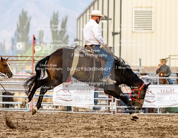 TooeleCountyRodeo-JMrazPhotography-BroncRiding-114