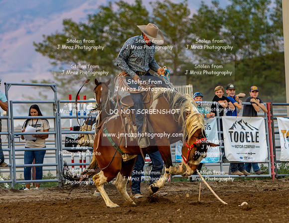 TooeleCountyRodeo-JMrazPhotography-BroncRiding-121