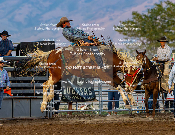 TooeleCountyRodeo-JMrazPhotography-BroncRiding-119