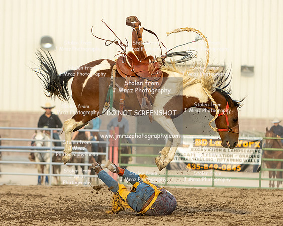 TooeleCountyRodeo-JMrazPhotography-BroncRiding-28
