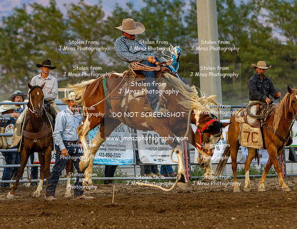TooeleCountyRodeo-JMrazPhotography-BroncRiding-122