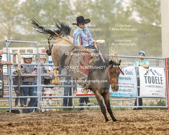 TooeleCountyRodeo-JMrazPhotography-BroncRiding-46