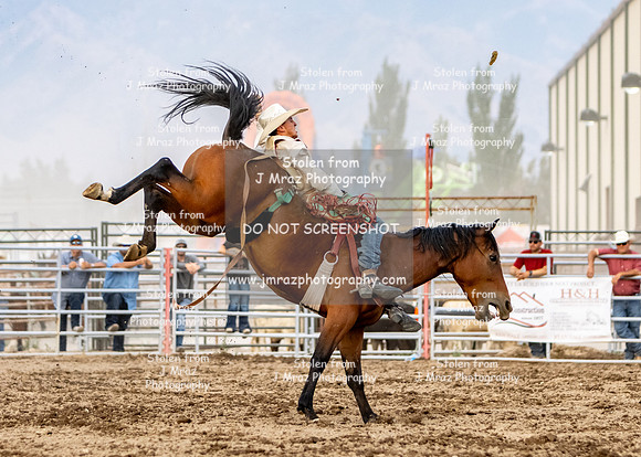 TooeleCountyRodeo-JMrazPhotography-BroncRiding-78