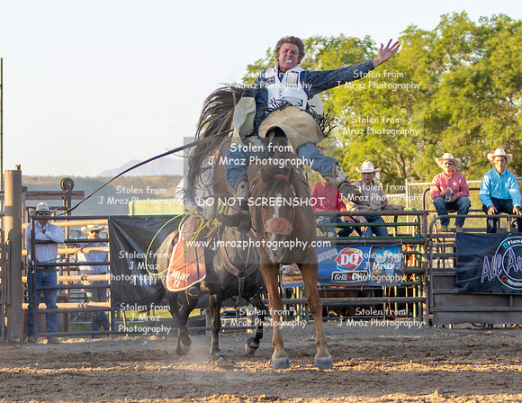 RMPRA-Genola-2024-JMrazPhotography-BarebackRiding-7