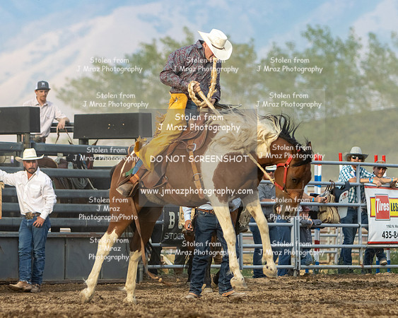 TooeleCountyRodeo-JMrazPhotography-BroncRiding-15