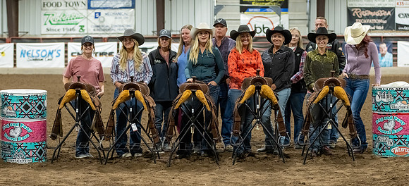 Dog&PonyShow-SaturdayAwards-16