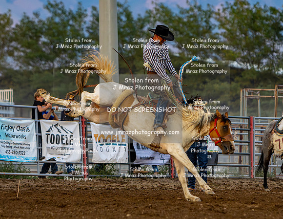 TooeleCountyRodeo-JMrazPhotography-BroncRiding-163