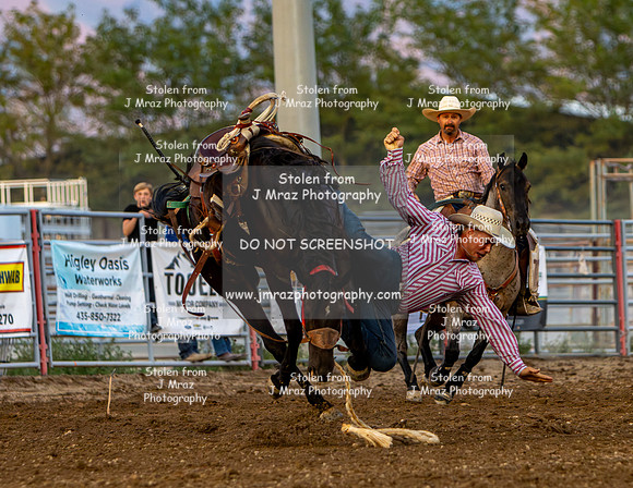 TooeleCountyRodeo-JMrazPhotography-BroncRiding-144