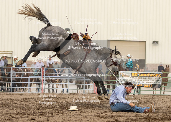 TooeleCountyRodeo-JMrazPhotography-BroncRiding-43