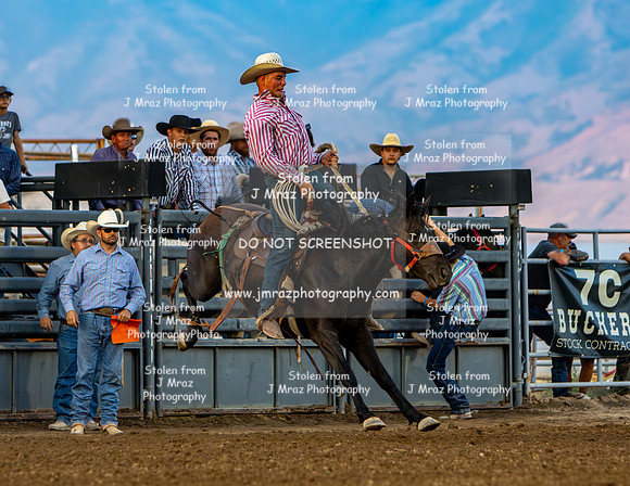 TooeleCountyRodeo-JMrazPhotography-BroncRiding-136