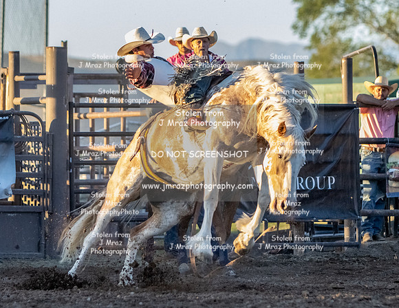 RMPRA-Genola-2024-JMrazPhotography-BarebackBronc-17