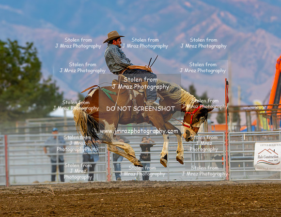 TooeleCountyRodeo-JMrazPhotography-BroncRiding-129