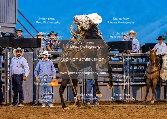 TooeleCountyRodeo-JMrazPhotography-BroncRiding-186