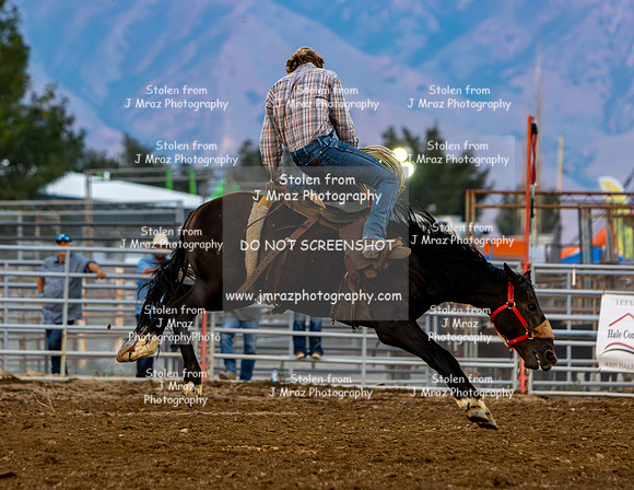 TooeleCountyRodeo-JMrazPhotography-BroncRiding-175