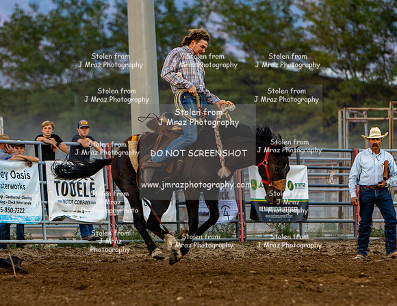 TooeleCountyRodeo-JMrazPhotography-BroncRiding-170