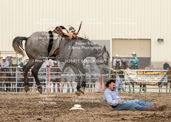 TooeleCountyRodeo-JMrazPhotography-BroncRiding-42