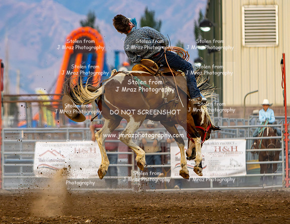 TooeleCountyRodeo-JMrazPhotography-BroncRiding-131