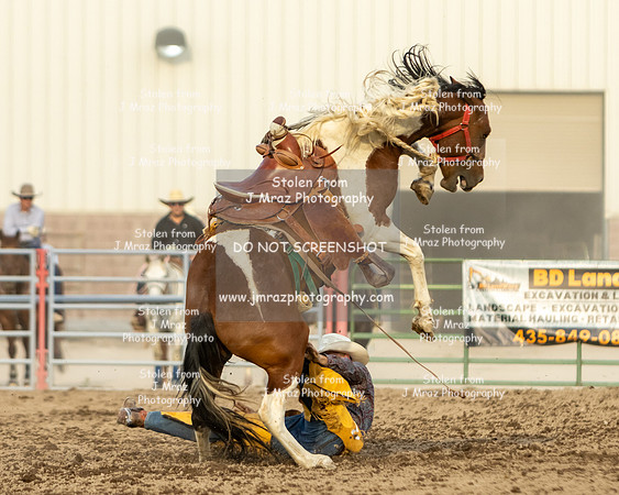 TooeleCountyRodeo-JMrazPhotography-BroncRiding-25